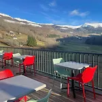 Bar Restaurant Des Voyageurs Hotel 2*