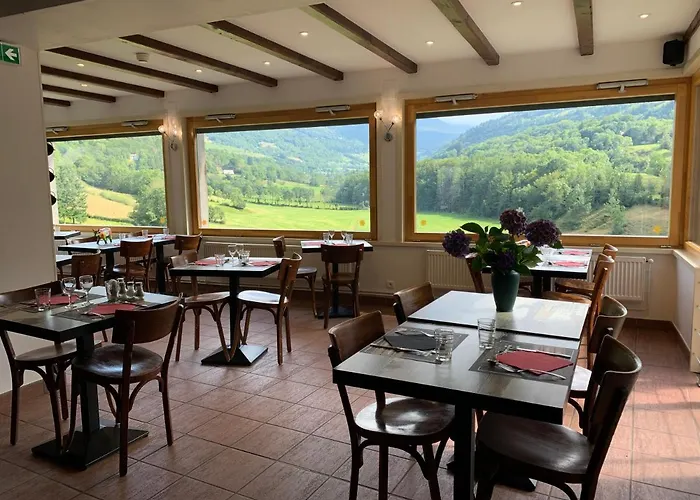 Bar Restaurant Des Voyageurs 2* Le Falgoux