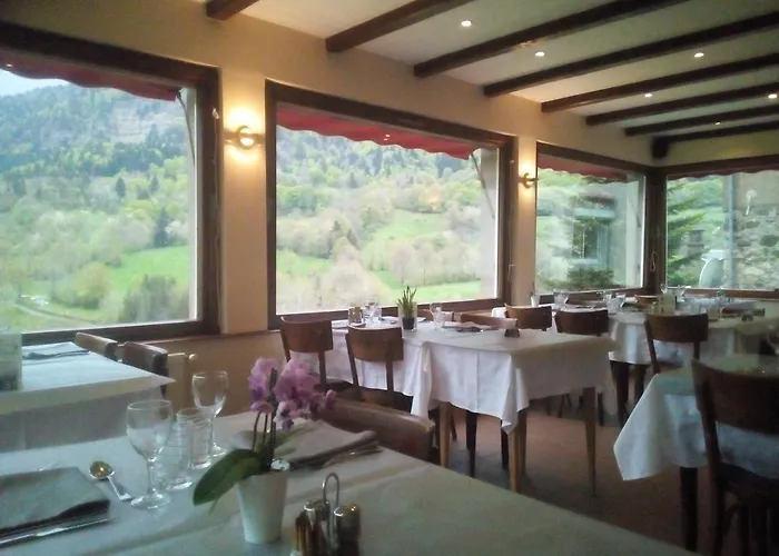 Bar Restaurant Des Voyageurs Hotel 2*